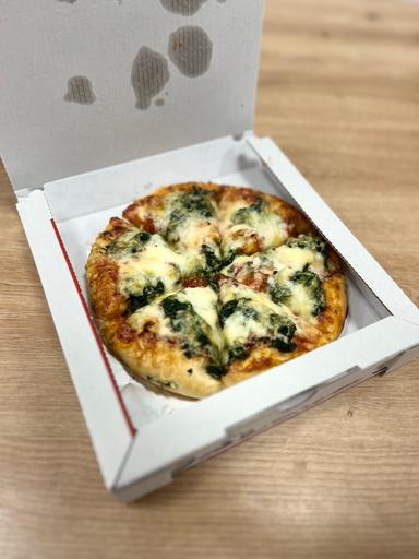 Špenátová (1,7,12) / Čtyř sýrů (1,7) - malá