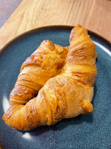 FRANCOUZSKÝ MÁSLOVÝ CROISSANT