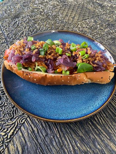 Pulled Pork Hot Dog