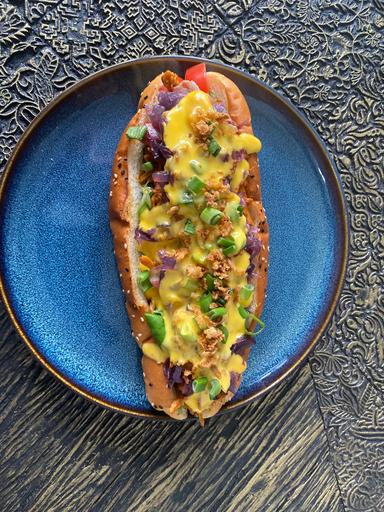 Beef Cheese Hot Dog