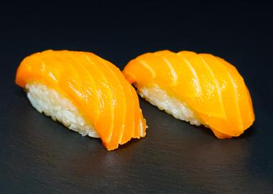 Sushi s lososem