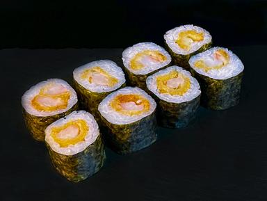 Maki s krevetou v tempuře