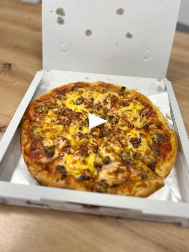 Kari pizza s mletým masem-velká