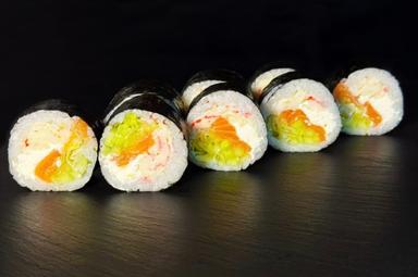 Futomaki s lososem