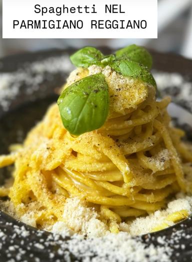 Nel Parmigiano Reggiano
