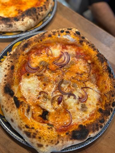 Pizza Tonno
