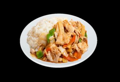 57. Ostré vepřové se zeleninou