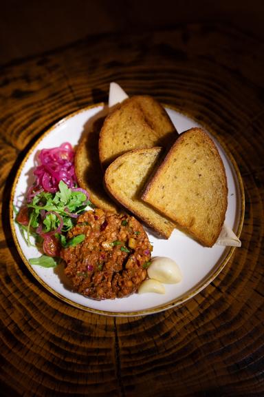 Hovězí tatarák 100g