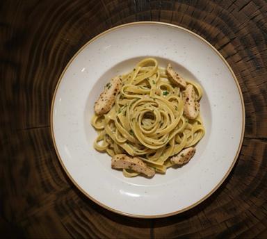 Tagliatelle s kuřecím masem