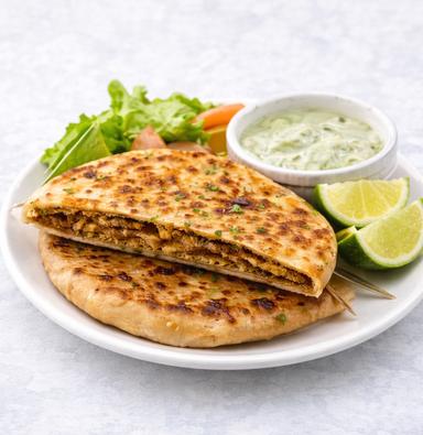Chicken keema paratha