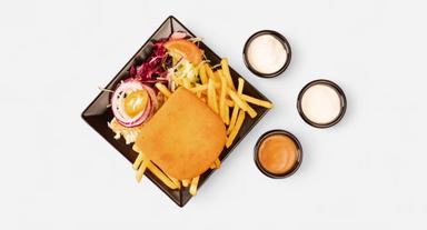 Smažený Sýr s Hranolky