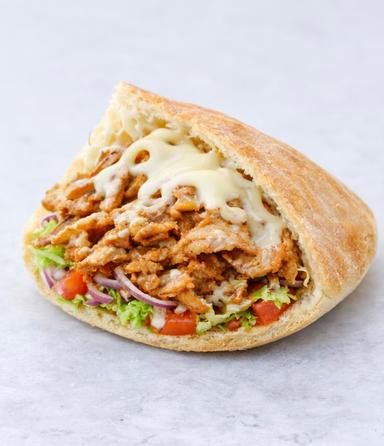 Döner Kebab se Sýrem