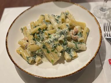 Rigatoni con Salmone